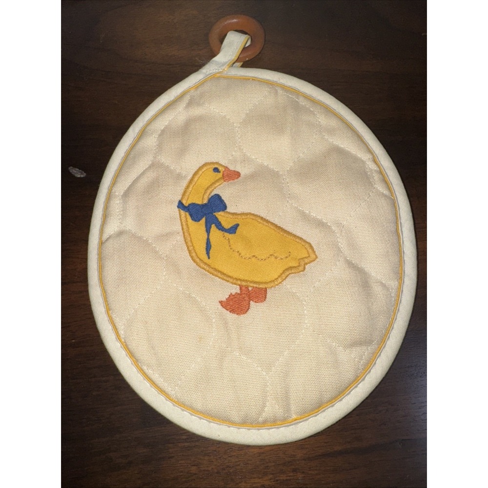 Franco Usa Country Classic Embroideries Oven Potholder Yellow Duck‎ Trivet Oval
